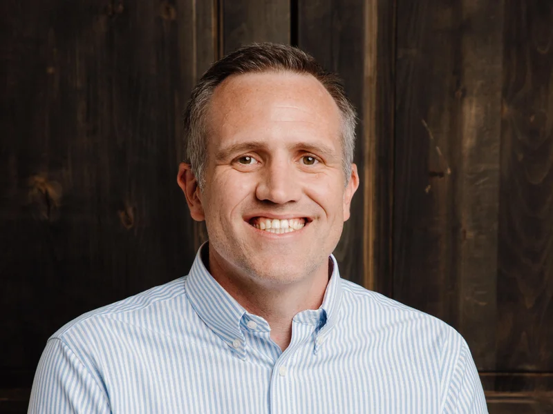 Dr. Sommerville, DMD | Complete Smiles-Cottonwood Heights-Mountain View-Redwood-Utah